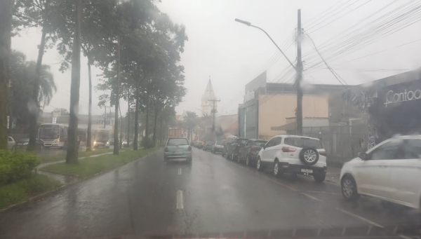 Volume de chuvas aumenta nos próximos dias em Araxá, alerta Defesa Civil