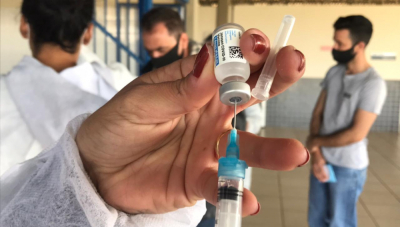 Araxá oferta doses das vacinas contra a Covid-19 e Gripe; confira o cronograma