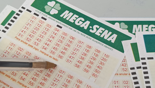Nenhuma aposta de Araxá acerta a Quadra no sorteio especial da Mega-Sena