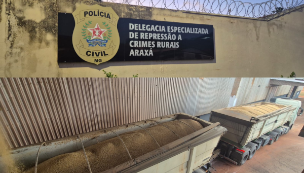 Polícia Civil recupera 40 toneladas de soja desviadas durante transporte de carga de empresa de Araxá
