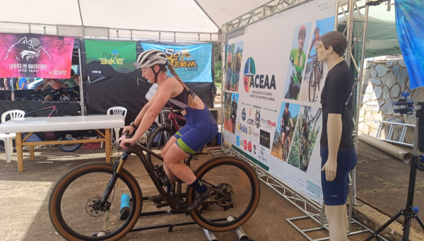 Associação de Ciclismo de Araxá oferece apoio a atletas e busca novos associados durante a Copa Internacional de Mountain Bike