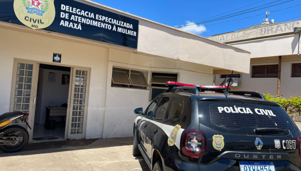 Homem é preso por descumprir medida protetiva e agredir ex-companheira em Araxá