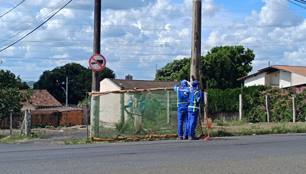 Araxá recebe serviços de limpeza, manutenção e obras em diferentes regiões nesta terça-feira (1°)
